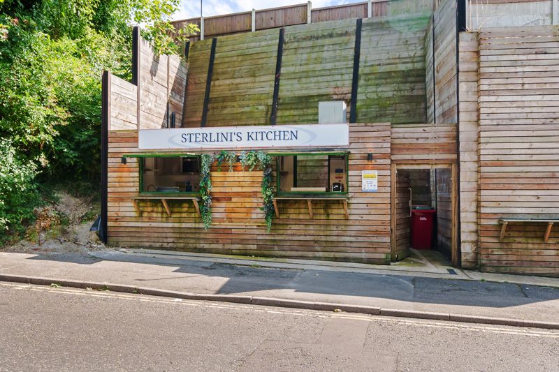 Front aspect 6- click for photo gallery